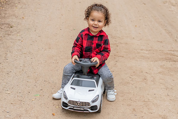 Bora is 2 jaar oud en 98 cm lang