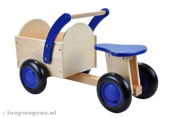 De loopwagen is geschikt voor binnen en buiten.