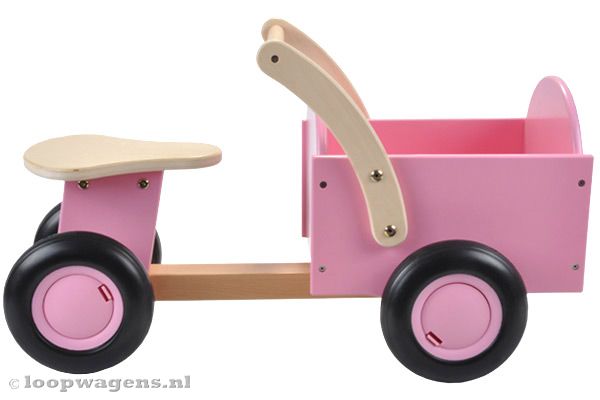 Voorzien van een ruime bak.