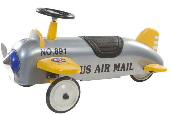 Charles vliegtuig met stoere retro uitstraling.