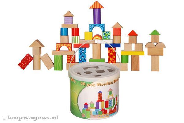 Trommel met 50 houten blokken.